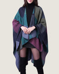 poncho-cape-femme-en-cachemire-motif-plaid-abstrait-1