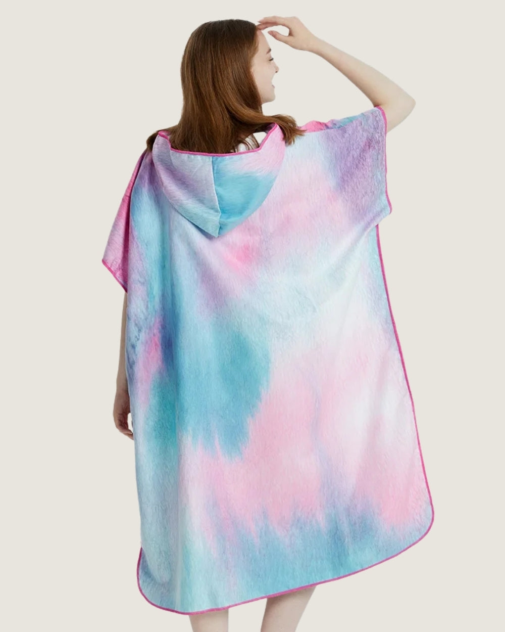 poncho-de-bain-en-microfibre-a-capuche-tie-dye-dos