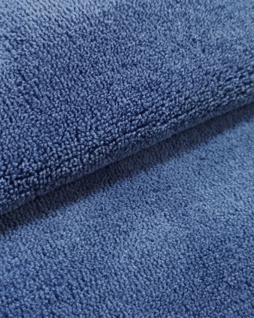 poncho-de-bain-enfant-a-capuche-en-microfibre-closeup