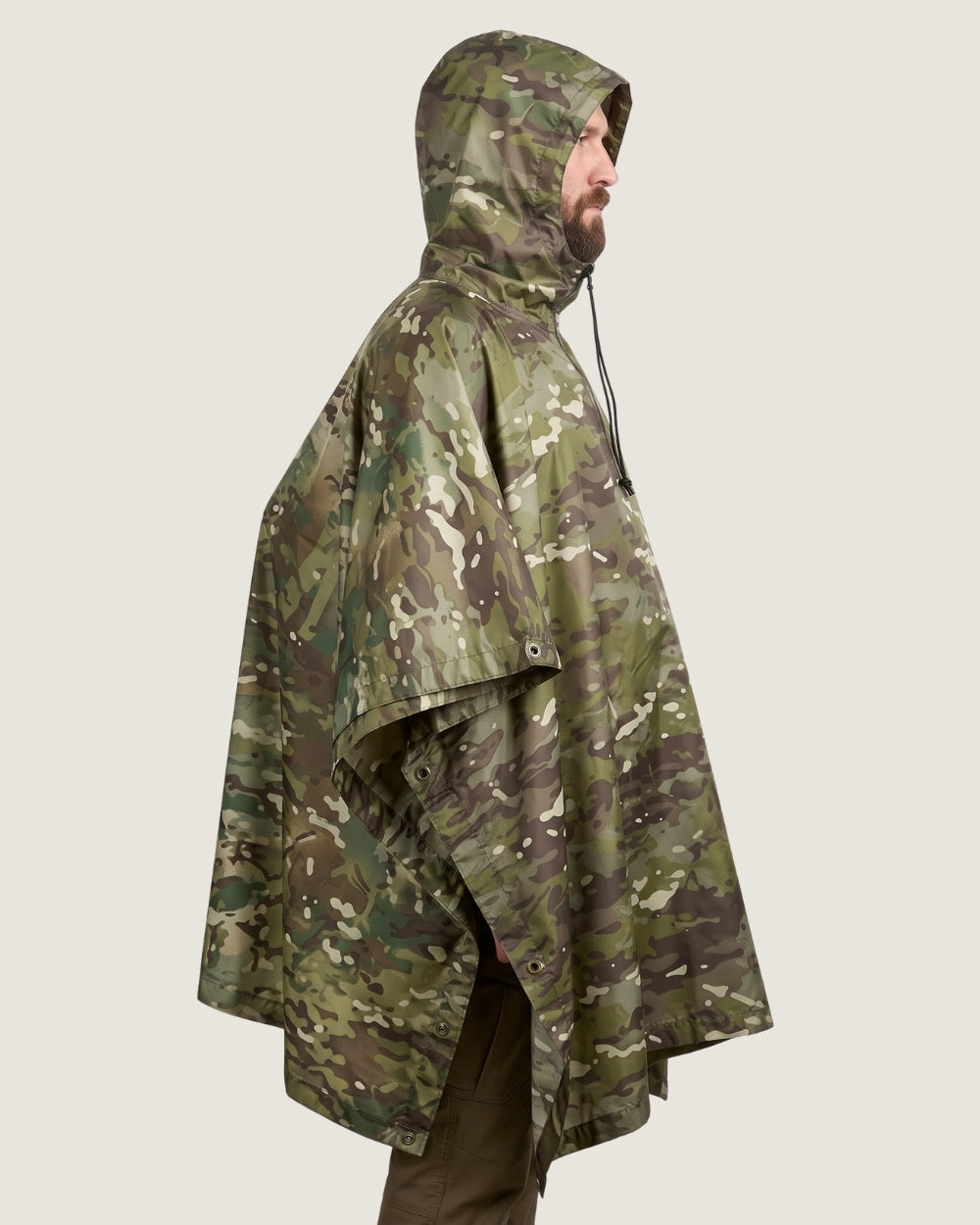 poncho-de-pluie-capuche-impermeable-motif-camouflage-militaire-vert-cote