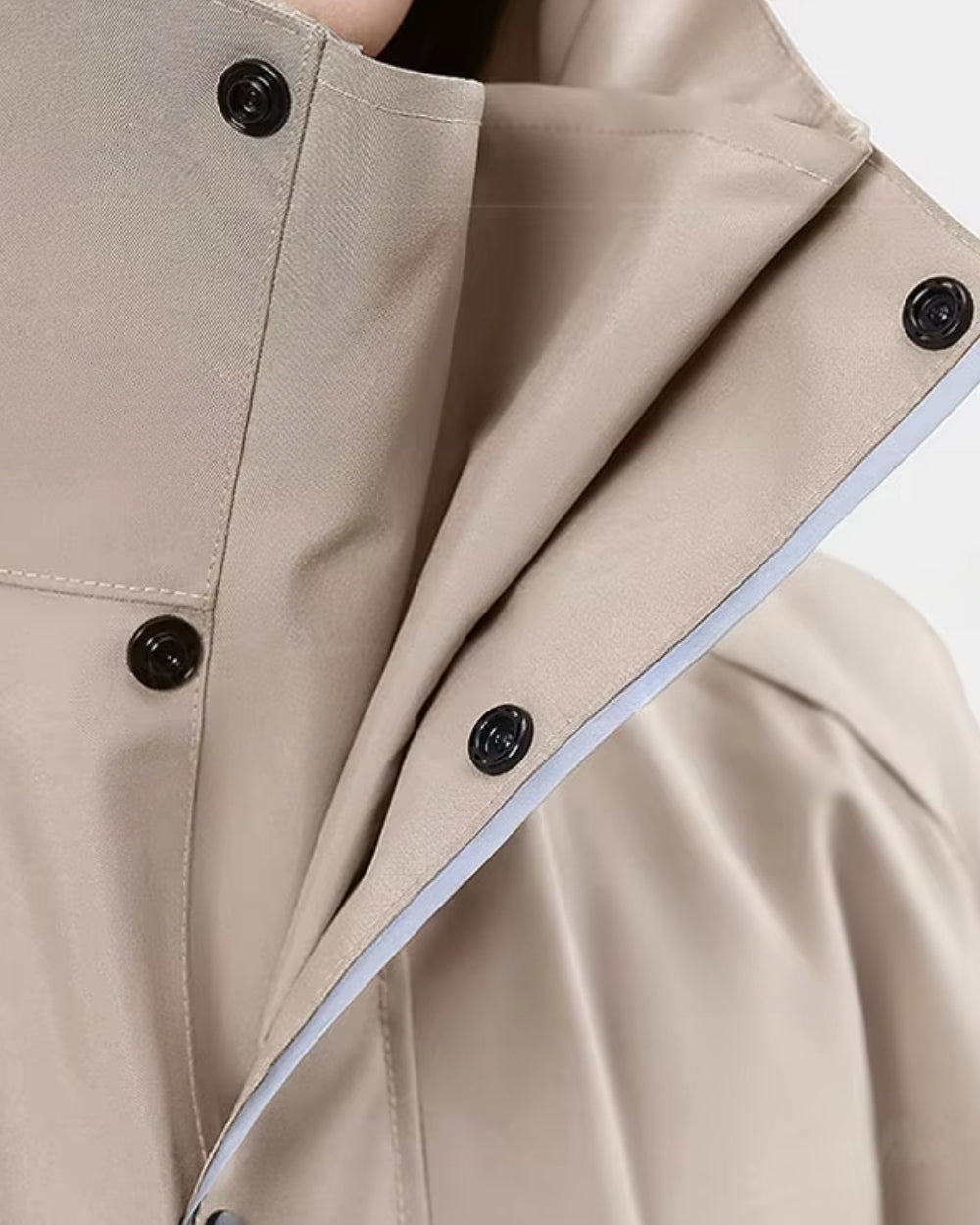 poncho-de-pluie-impermeable-capuche-pour-scooter-et-velo-beige-boutons