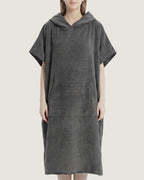 poncho-de-surf-en-microfibre-a-capuche-gris