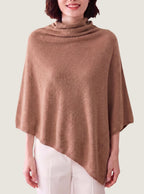 poncho-en-laine-femme-col-roule-camel-model