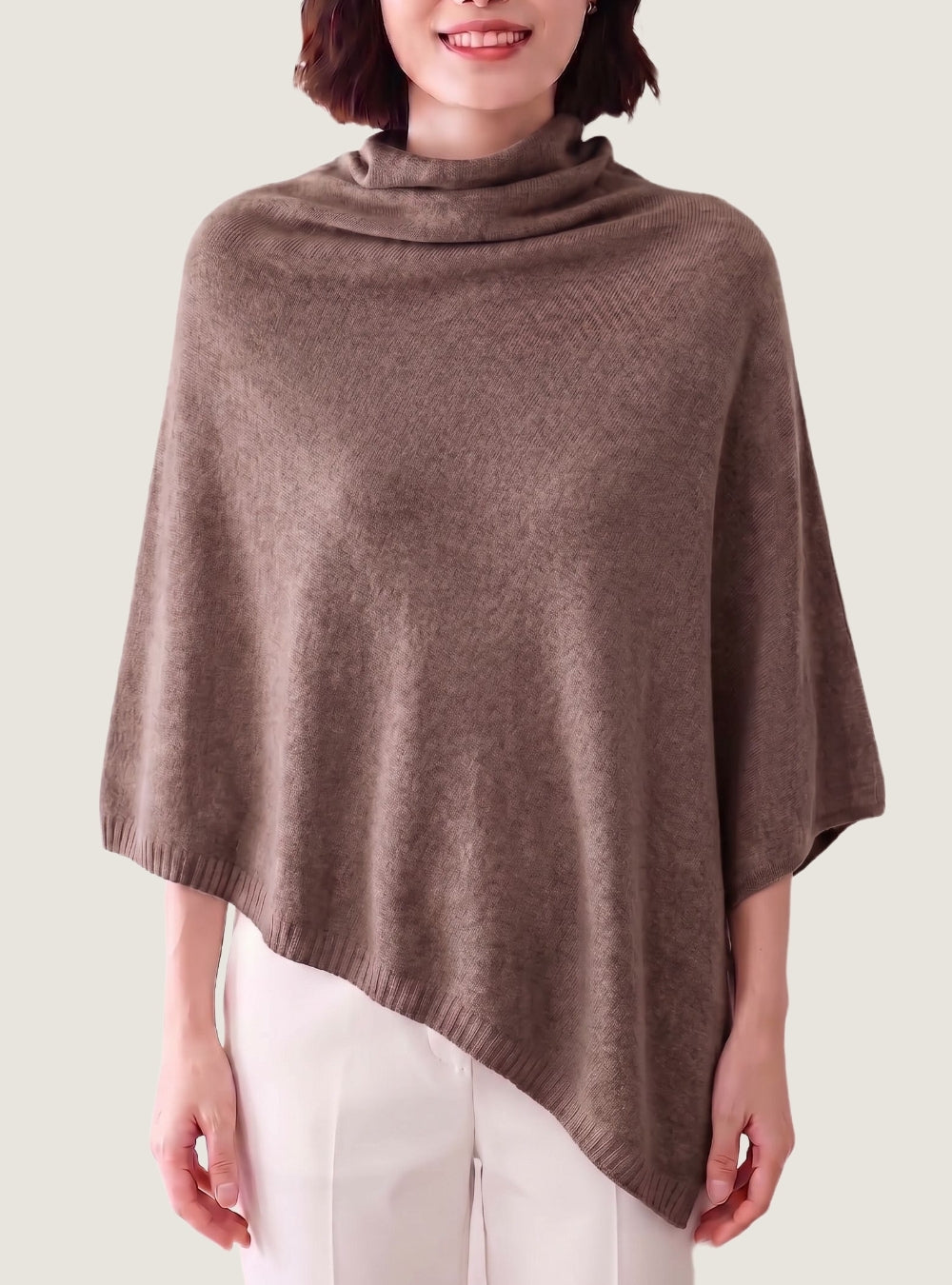 poncho-en-laine-femme-col-roule-marron-model