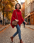 poncho-en-laine-femme-col-roule-situation-rouge