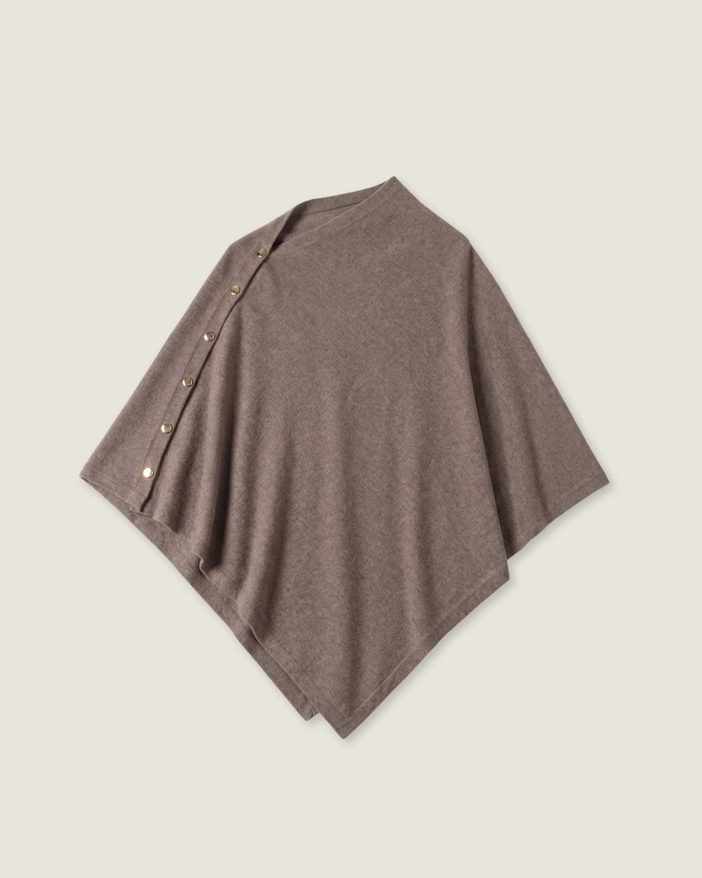 poncho-femme-asymetrique-boutons-plat