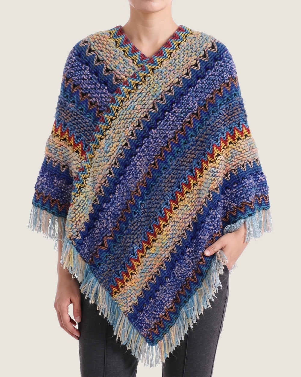 poncho-femme-chaud-franges-style-peruvien-bleu