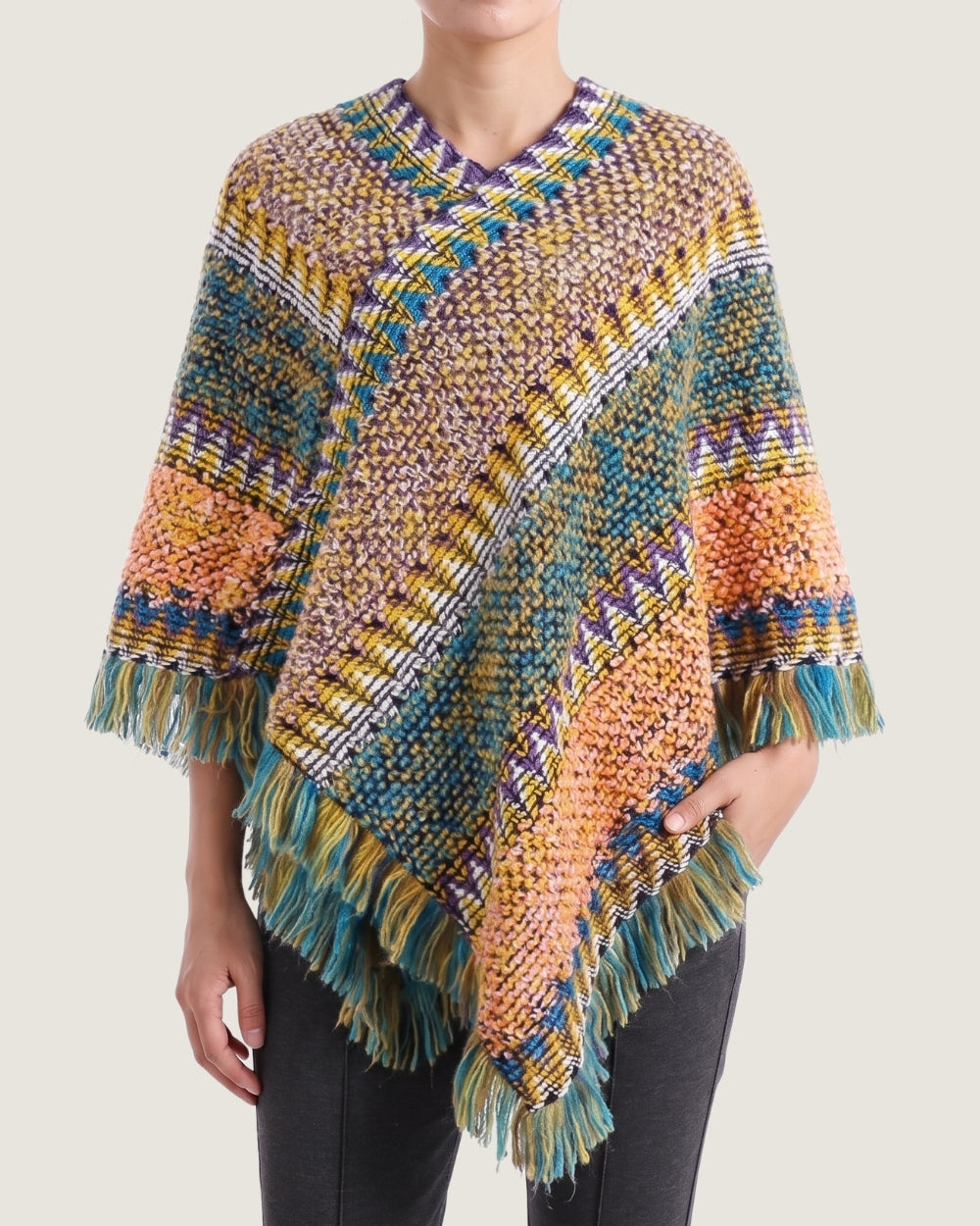 poncho-femme-chaud-franges-style-peruvien-vert
