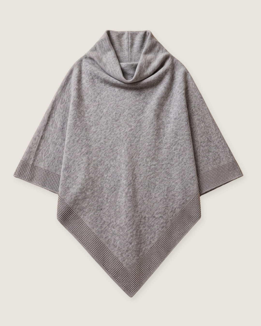 poncho-femme-chic-bordure-strass-non-porte