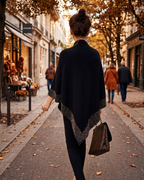 poncho-femme-chic-bordure-strass-situation-dos