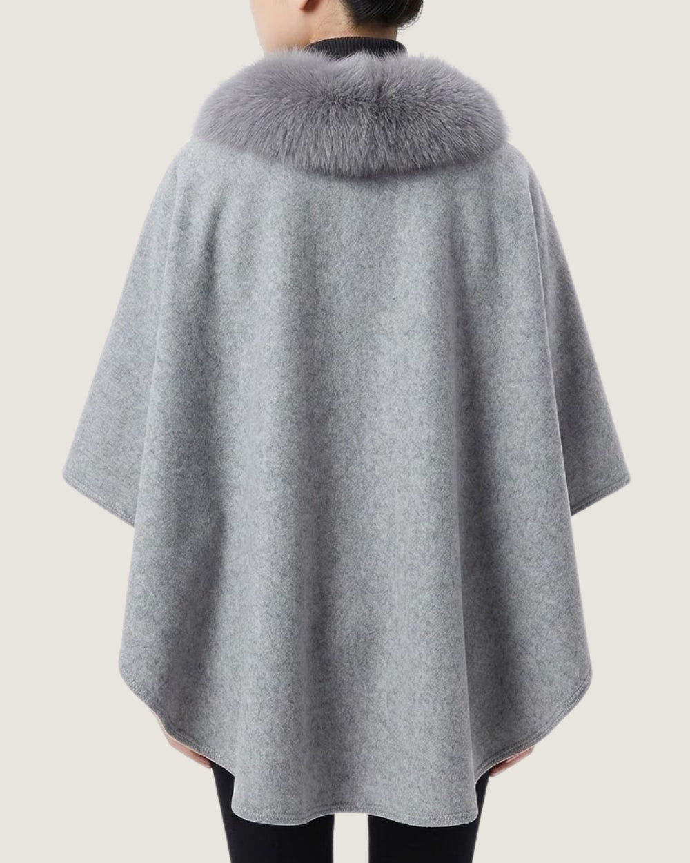 poncho-manteau-a-fourrure-femme-gris-dos