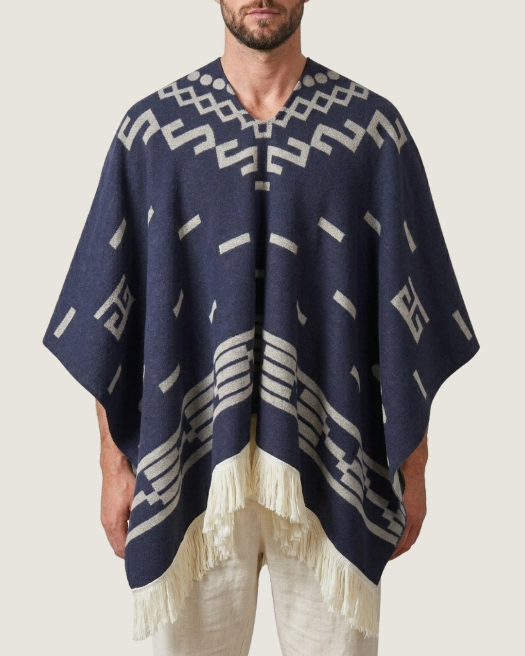 poncho-mexicain-franges-motif-azteque-studio-bleu-marine