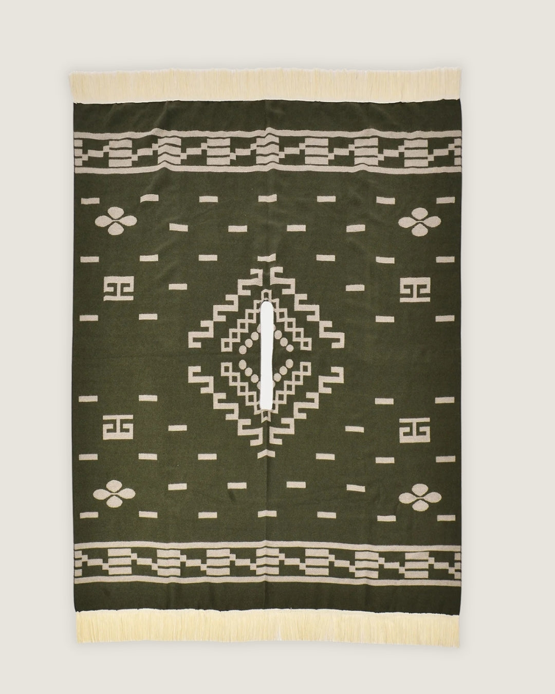 poncho-mexicain-franges-motif-azteque-studio-deplie