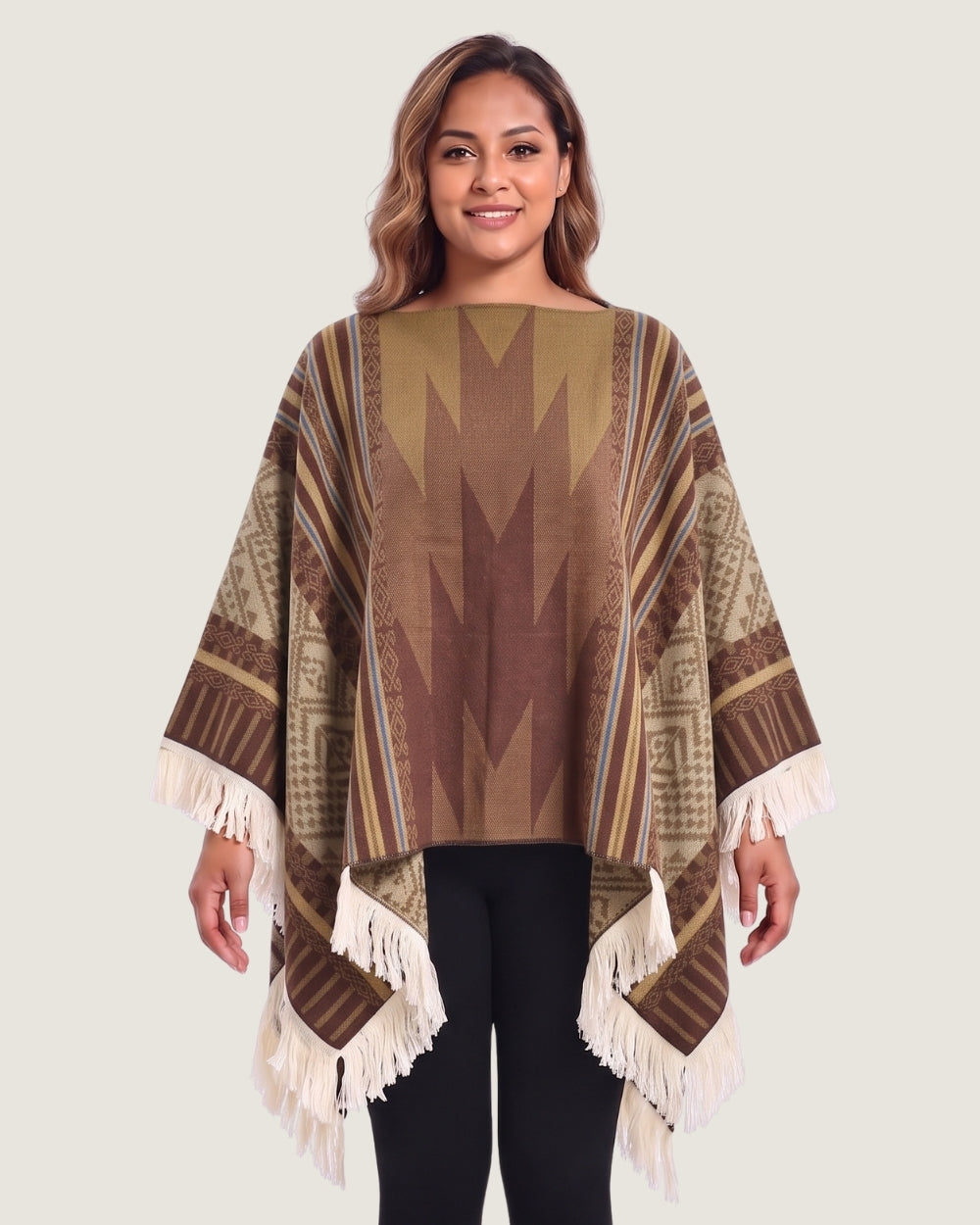 poncho-peruvien-franges-motif-ethnique-marron
