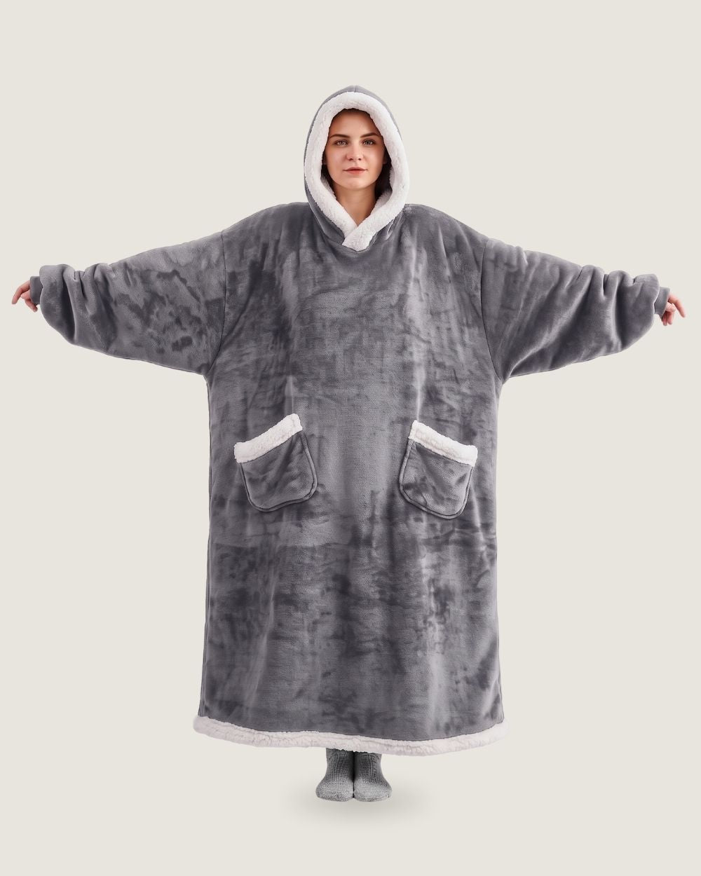 poncho-plaid-a-capuche-chaud-gris