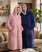 poncho-plaid-chaud-a-capuche-poche-ventrale-pomme-couple