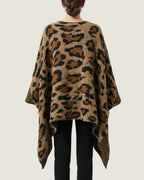 poncho-plaid-femme-leopard-vue-de-dos