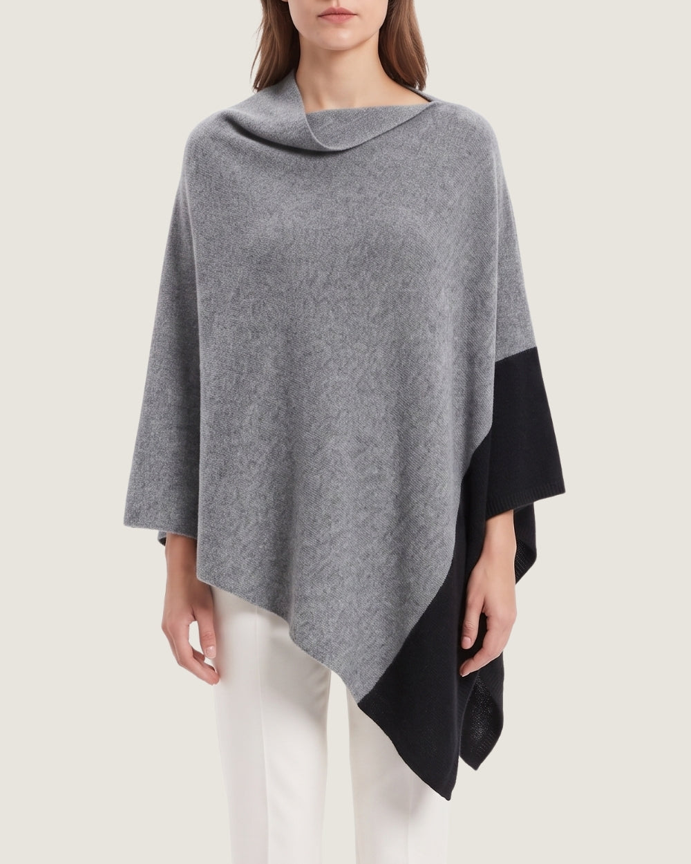 poncho-pull-femme-en-cachemire-bicolore-gris-noir