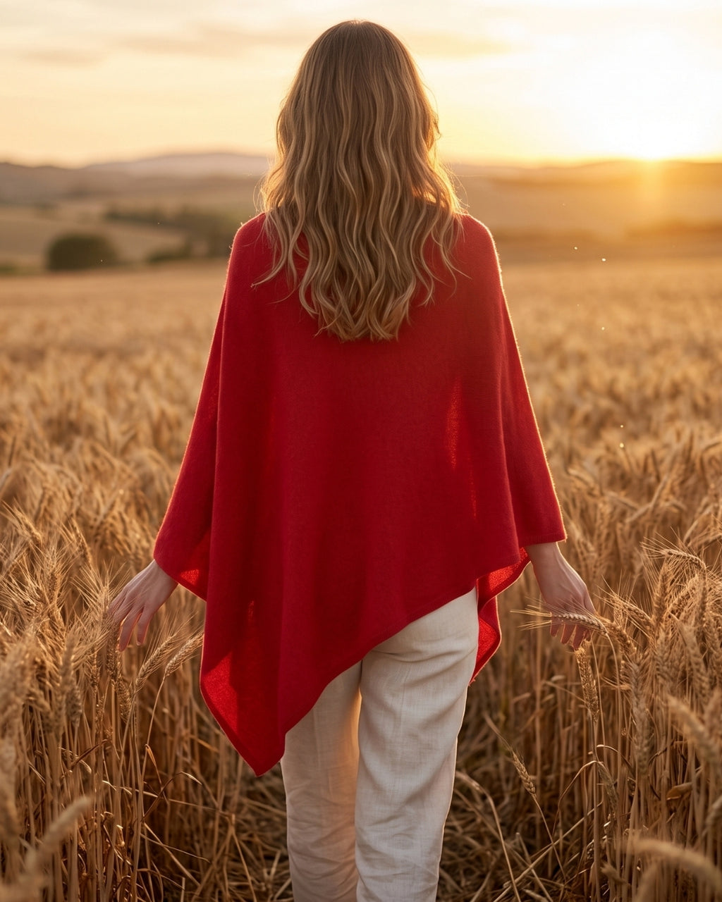 poncho-pull-femme-en-cachemire-doux-rouge-situation
