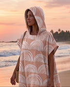 poncho-serviette-de-bain-a-capuche-beige-plage